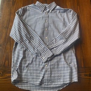 Stafford Men’s Regular fit wrinkle free long sleeve dress shirt